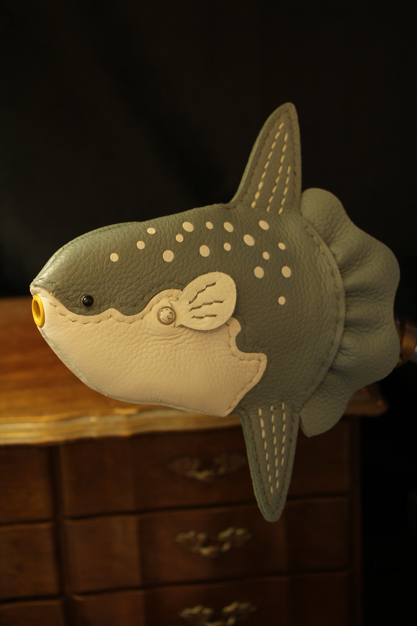 March 6 22:00 EDT Opens again | Handmade Leather Mola Mola Wallet | Made-to-order 4-6 weeks lead time to ship from Canada