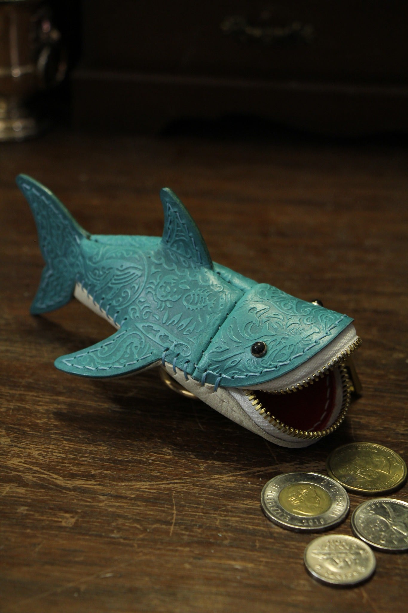 Embossed Shark leather coin purse with coins